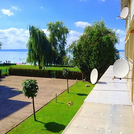 アパート Balaton 100