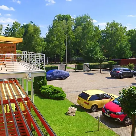 Balaton 100 Apartment *